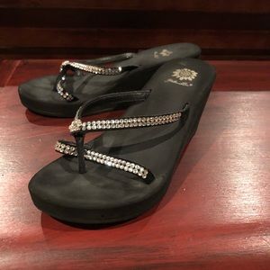 Yellowbox rhinestone wedge black shoes